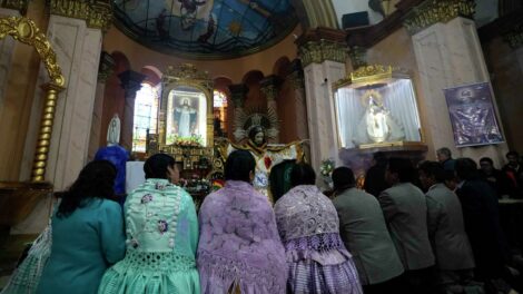 Catholics in Bolivia unfazed by sex scandals